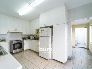 Foto 19 de LINDA CASA EN VENTA DIVIDIDA EN 2 SUPER DEPAS CERCA A HUACA PUCLLANA MIRAFLORES