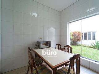 Foto 10 de LINDA CASA EN VENTA DIVIDIDA EN 2 SUPER DEPAS CERCA A HUACA PUCLLANA MIRAFLORES