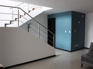 Foto 6 de Casa amoblada en  renta en Conjunto Monserrate - Pusuquí.
