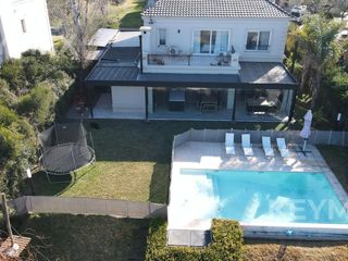 Foto 38 de Alquiler de casa con salida al Río y amarra propia