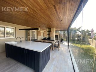Foto 26 de Alquiler de casa con salida al Río y amarra propia