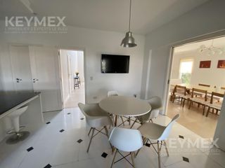Foto 11 de Alquiler de casa con salida al Río y amarra propia