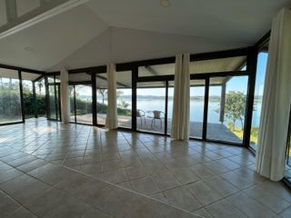 Foto 7 de Casa frente al río en La Cueva del Teyu, San Ignacio