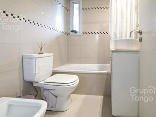Foto 6 de Venta Departamento 2 Ambientes en Palermo Hollywood Balcón