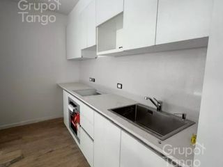 Foto 5 de Venta Departamento 2 Ambientes en Nuñez Con Cochera Cubierta
