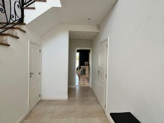 Foto 5 de Alquiler Anual Casa sin muebles al Rio  San Marco Villanueva