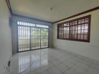 Foto 9 de Venta de Casa Unifamiliar en Manta