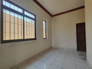 Foto 4 de Venta de Casa Unifamiliar en Manta
