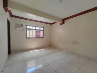 Foto 11 de Venta de Casa Unifamiliar en Manta