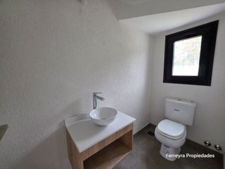 Foto 19 de Venta de Casa Con Pileta- Barrio Carpinchos- Nordelta