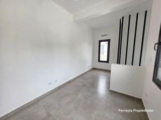 Foto 13 de Venta de Casa Con Pileta- Barrio Carpinchos- Nordelta