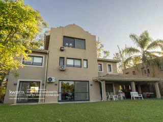 Foto 28 de Casa en Venta, 9 Ambientes, en Barrio Laguna del Sol, Tigre