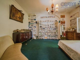 Foto 9 de Casa con 3 dormitorios en  Villa Devoto a mejorar lote 9,14 x 19