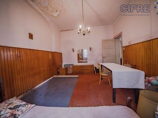 Foto 37 de Casa con 3 dormitorios en  Villa Devoto a mejorar lote 9,14 x 19