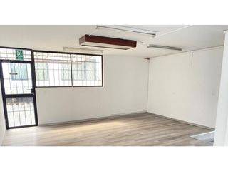 Foto 12 de La Carolina, Local Comercial en Renta, 320m2, 3 Ambientes