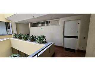 Foto 4 de VENTA APARTAMENTO 103m2 ILUMINADO EXTERIOR LA ALAMBRA