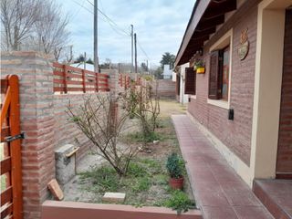 Foto 2 de SE VENDE CHALET EN STA MARIA DE PUNILLA
