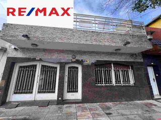 Foto 2 de Venta casa categoría parque chacabuco reciclada