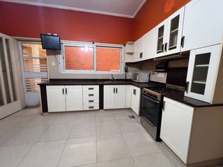 Foto 10 de Venta casa categoría parque chacabuco reciclada