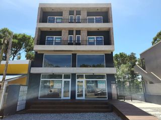 Foto 2 de Local comercial venta ostende centro pinamar