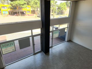Foto 6 de Local comercial venta ostende centro pinamar