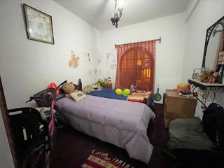 Foto 32 de CASA 5 AMB. C/PARQUE Y PILETA LOMAS  APTO CREDITO