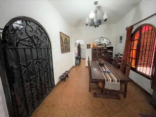 Foto 13 de CASA 5 AMB. C/PARQUE Y PILETA LOMAS  APTO CREDITO