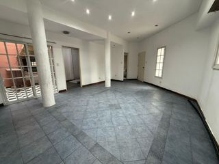 Foto 4 de Casa a refaccionar 4 amb, patio terraza y cochera