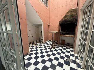 Foto 7 de Casa a refaccionar 4 amb, patio terraza y cochera