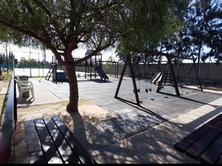 Foto 41 de VENTA CASA A LA LAGUNA 6 AMB.  BARRIO LA COMARCA