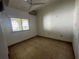 Foto 13 de VENTA CASA 3 DORMITORIOS A METROS CALLE BELGRANO