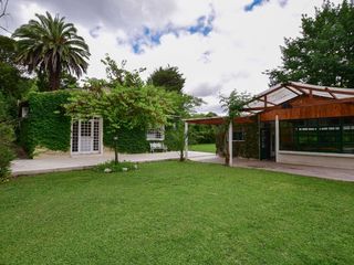 Foto 7 de Casa quinta en venta en La Plata 3 dormitorios