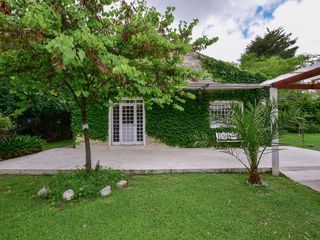Foto 37 de Casa quinta en venta en La Plata 3 dormitorios