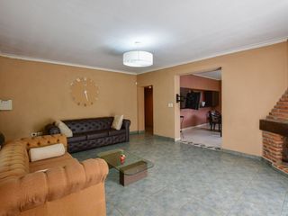 Foto 27 de Casa quinta en venta en La Plata 3 dormitorios