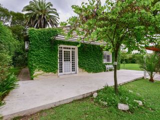 Foto 12 de Casa quinta en venta en La Plata 3 dormitorios