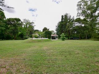 Foto 47 de Casa quinta en venta en La Plata 3 dormitorios