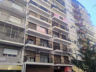 Foto 3 de Departamento  3 ambientes al fte c balcon  - cochera