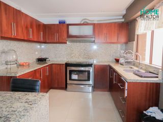 Foto 1 de CASA TOTALMENTE AMOBLADA EN UCUBAMBA - CUENCA