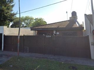 Foto 2 de Casa en venta - 2 Dormitorios 1 Baño - Villa Elvira