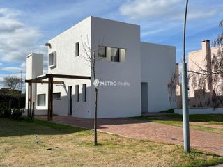 Foto 4 de Casa en venta en puertos del lago de escobar