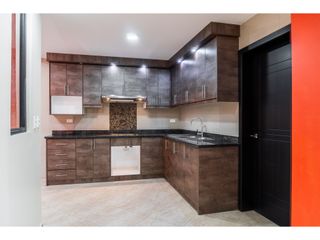 Foto 5 de Mitad del Mundo, Casa en Venta, 110m2, 3 Habitaciones