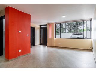 Foto 1 de Mitad del Mundo, Casa en Venta, 110m2, 3 Habitaciones