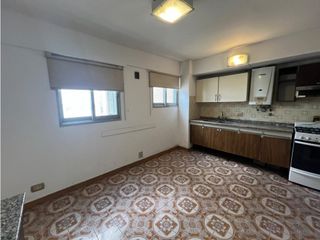 Foto 9 de VENTA- DEPARTAMENTO 3 DORMITORIOS CON COCHERA- CENTRO
