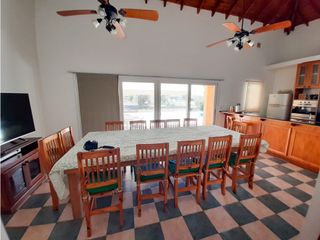 Foto 14 de VENTA  CASA SAN MARCO TIGRE FRENTE AL RIO  MUELLE GALERIA PISCINA