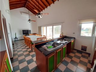Foto 16 de VENTA  CASA SAN MARCO TIGRE FRENTE AL RIO  MUELLE GALERIA PISCINA