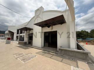 Foto 7 de Alquiler Local Comercial Esquinero en Galerías de Terranostra