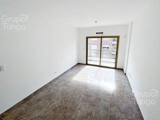 Foto 3 de Venta Departamento 3 Ambientes Villa Luro Balcón Cochera