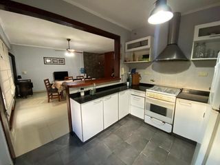 Foto 1 de Venta Casa  - Gral Pacheco - Apto Credito