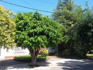 Foto 13 de AMPLISIMA!! CASA 4 DORM EN B° PARQUEFIELD. PILETA  Y JARDIN!