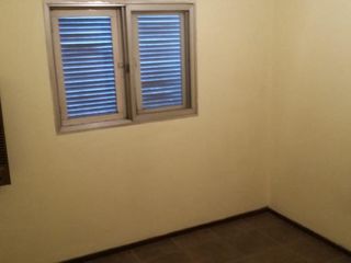 Foto 11 de AMPLISIMA!! CASA 4 DORM EN B° PARQUEFIELD. PILETA  Y JARDIN!